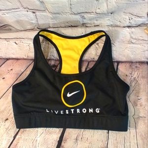 Nike Live Strong Sports Bra XS Reversible.